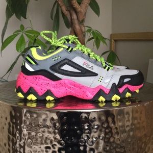 File Oakmont Trail - With Box